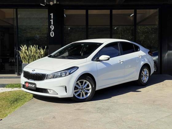 KIA CERATO 1.6 SX 16V FLEX 4P AUTOMÁTICO KIA CERATO 1.6 SX 16V FLEX 4P AUTOMÁTICO